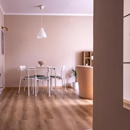 Charna Beograd Appartement *